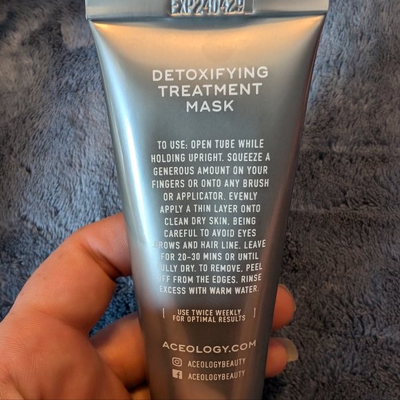 Aceology Detoxifying Treatment Mask 65 mL 2.19 fl oz - Picture 9 of 11